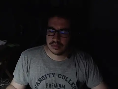 thealfawolf01 online show from January 2026 12:14:02 AM