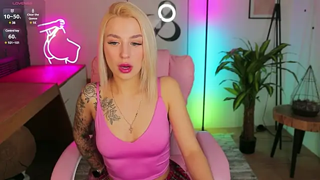 Crystal Barbie online show from March 2025 07:44:01 PM
