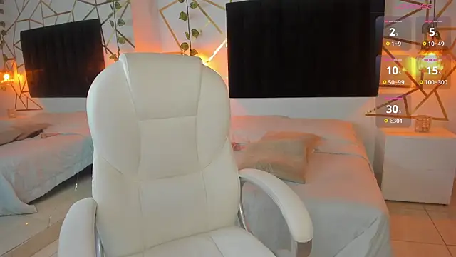 Megan Thompsonn online show from February 2025 03:26:01 PM