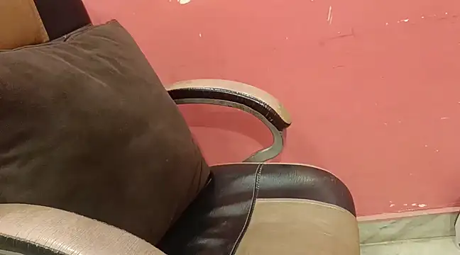 Snapshot of FRIENDFORFUN chatting on February 2025 06:10:02 AM FRIENDFORFUN online show from February 2025 06:10:02 AM