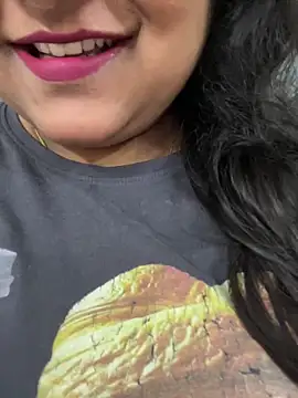 smile pretty online show from March 2026 04:57:02 PM