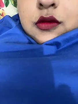 smile pretty online show from December 2025 01:32:02 PM