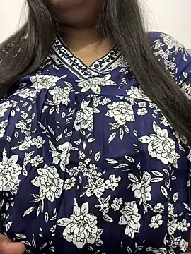 smile pretty online show from September 2025 07:25:02 PM