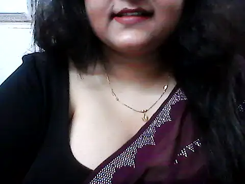 smile pretty online show from April 2026 04:41:02 PM