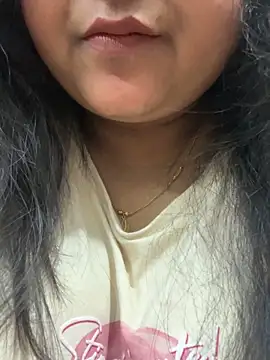 smile pretty online show from February 2026 05:25:02 PM