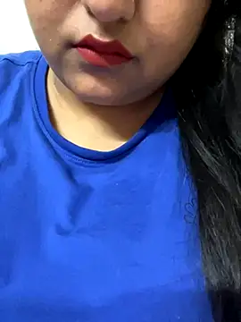 smile pretty online show from October 2025 07:04:02 PM