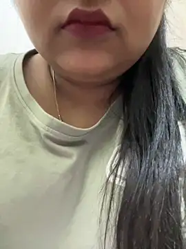 smile pretty online show from November 2025 05:24:01 PM