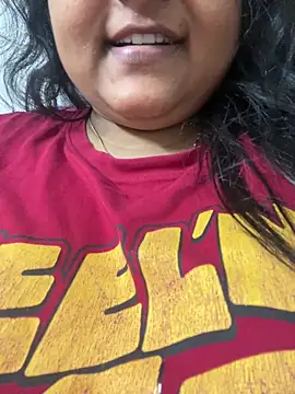 smile pretty online show from March 2026 07:36:02 PM