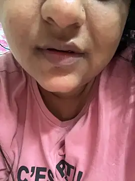 smile pretty online show from October 2025 07:57:02 PM