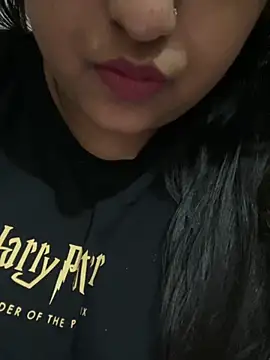 smile pretty online show from October 2025 07:14:01 PM