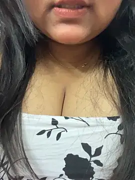 smile pretty online show from February 2026 04:34:02 PM