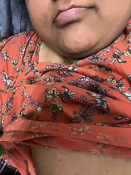 smile pretty online show from February 2025 11:50:02 AM