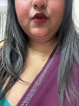 smile pretty online show from March 2025 07:17:01 PM