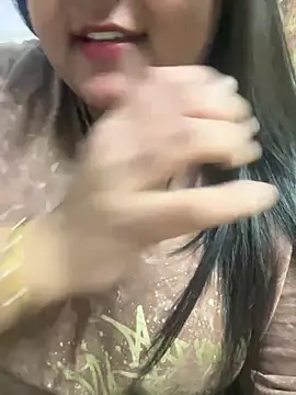 smile pretty online show from February 2025 12:03:01 AM