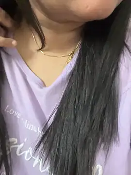 smile pretty online show from February 2025 02:14:02 AM