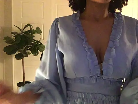 Snapshot of loveofbea chatting on January 2025 09:23:01 AM loveofbea online show from January 2025 09:23:01 AM