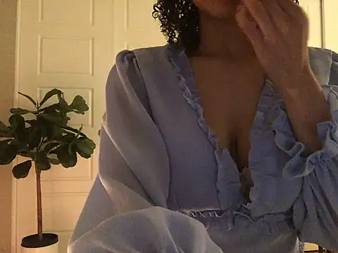 Snapshot of loveofbea chatting on January 2025 02:58:02 AM loveofbea online show from January 2025 02:58:02 AM