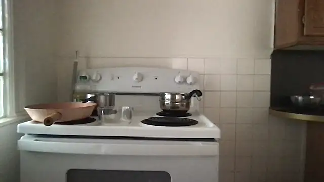 loveofbea online show from February 2026 07:11:01 PM