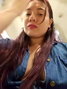 Snapshot of Blushing_Katy chatting on January 2025 02:41:01 AM Blushing Katy online show from January 2025 02:41:01 AM