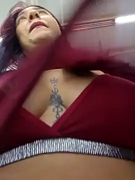 Snapshot of Blushing_Katy chatting on December 2024 12:04:02 AM Blushing Katy online show from December 2024 12:04:02 AM