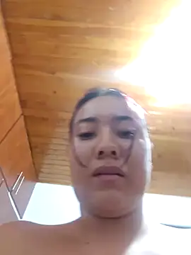 Snapshot of Blushing_Katy chatting on January 2025 10:31:02 AM Blushing Katy online show from January 2025 10:31:02 AM