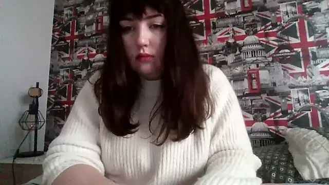 Lynylou online show from November 2025 09:13:01 AM