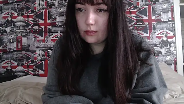 Lynylou online show from February 2026 04:47:02 PM