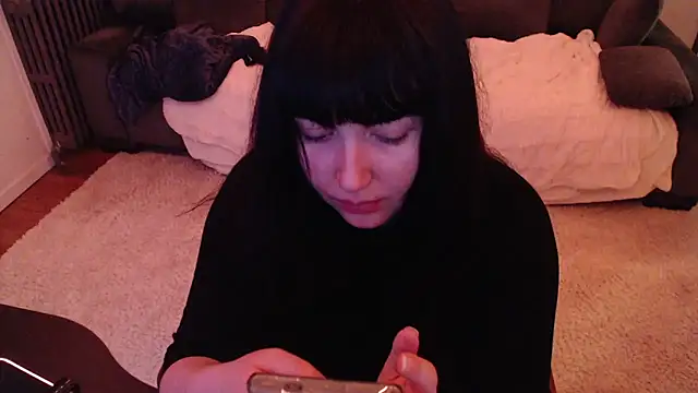 Lynylou online show from March 2025 06:38:02 AM