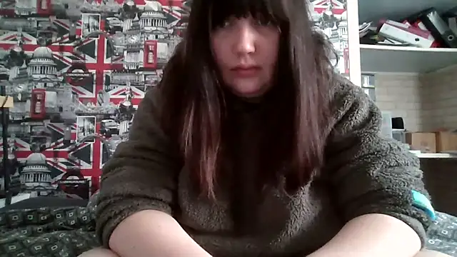 Lynylou online show from September 2025 09:26:01 AM