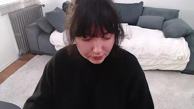 Lynylou online show from February 2025 08:17:01 AM