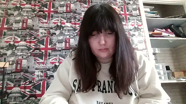 Lynylou online show from October 2025 08:50:02 AM
