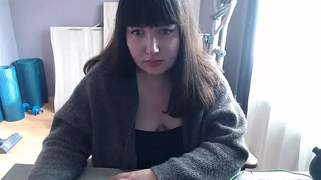 Lynylou online show from September 2025 07:29:02 AM