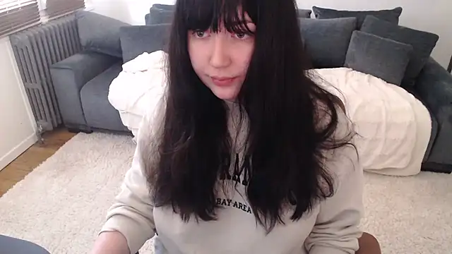 Lynylou online show from March 2025 10:24:02 AM