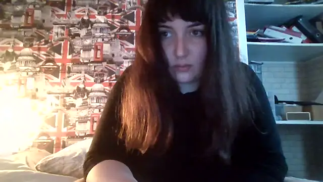 Lynylou online show from October 2025 12:26:01 PM