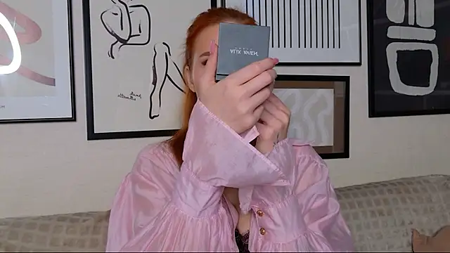 JudyWalkerr online show from December 2025 10:10:02 AM