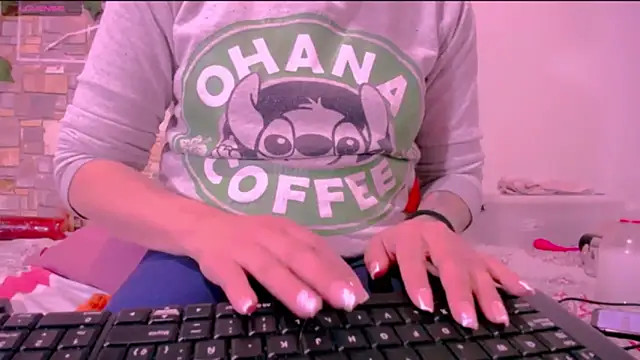 CrazyRousex online show from April 2026 04:35:01 PM