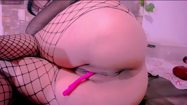 CrazyRousex online show from April 2026 03:49:01 PM