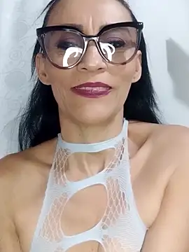 Snapshot of BarbaraMature chatting on November 2025 06:22:01 PM BarbaraMature online show from November 2025 06:22:01 PM