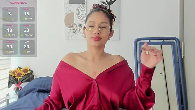 SeleneClark online show from March 2026 06:22:01 PM