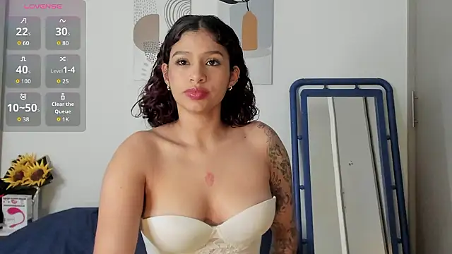 SeleneClark online show from March 2026 11:43:01 PM