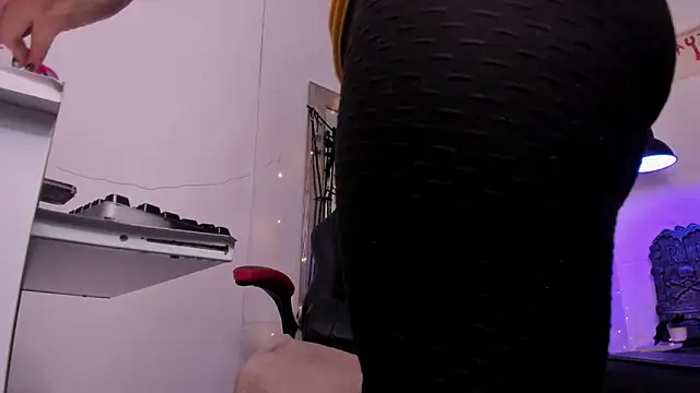 Snapshot of angel_hardy_dl chatting on October 2025 12:06:02 PM angel hardy dl online show from October 2025 12:06:02 PM