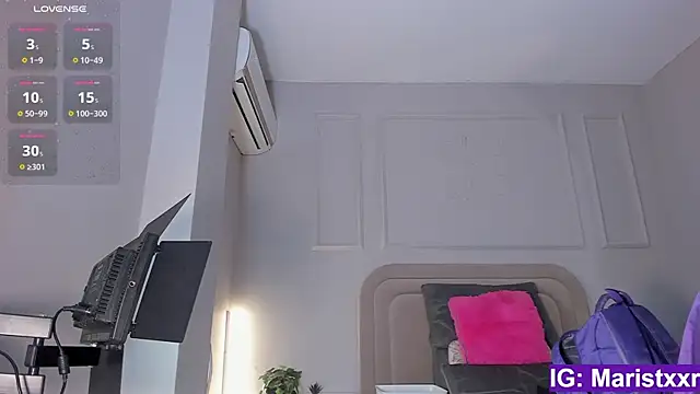 Maristxxr online show from September 2025 07:47:01 PM