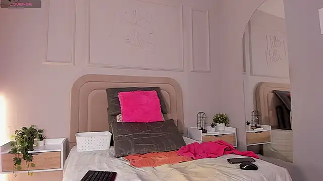 Maristxxr online show from October 2025 07:47:02 PM