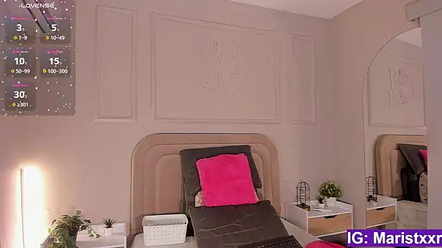 Maristxxr online show from October 2025 07:47:02 PM