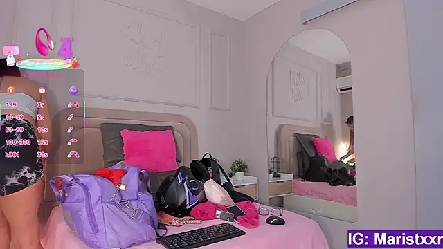 Maristxxr online show from December 2025 07:37:01 PM