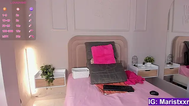 Maristxxr online show from November 2025 07:35:01 PM