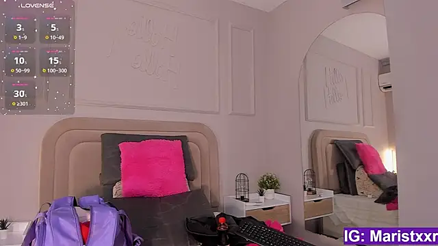 Maristxxr online show from October 2025 07:44:02 PM