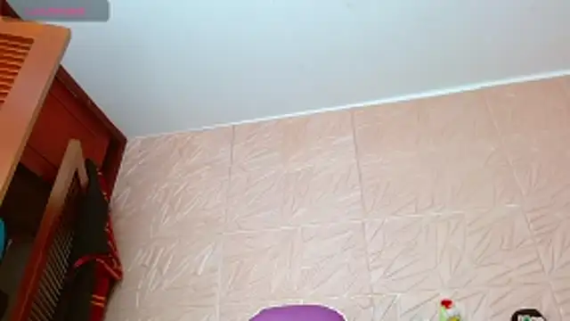 Snapshot of kendallsweet7 chatting on November 2025 02:21:01 PM kendallsweet7 online show from November 2025 02:21:01 PM