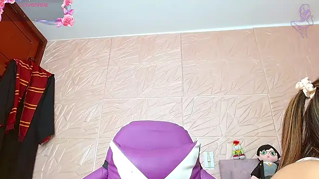 Snapshot of kendallsweet7 chatting on October 2025 07:46:02 PM kendallsweet7 online show from October 2025 07:46:02 PM