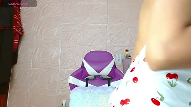 Snapshot of kendallsweet7 chatting on November 2025 02:10:01 PM kendallsweet7 online show from November 2025 02:10:01 PM